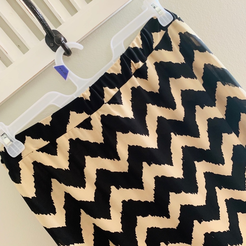 Black and cream chevron skirt